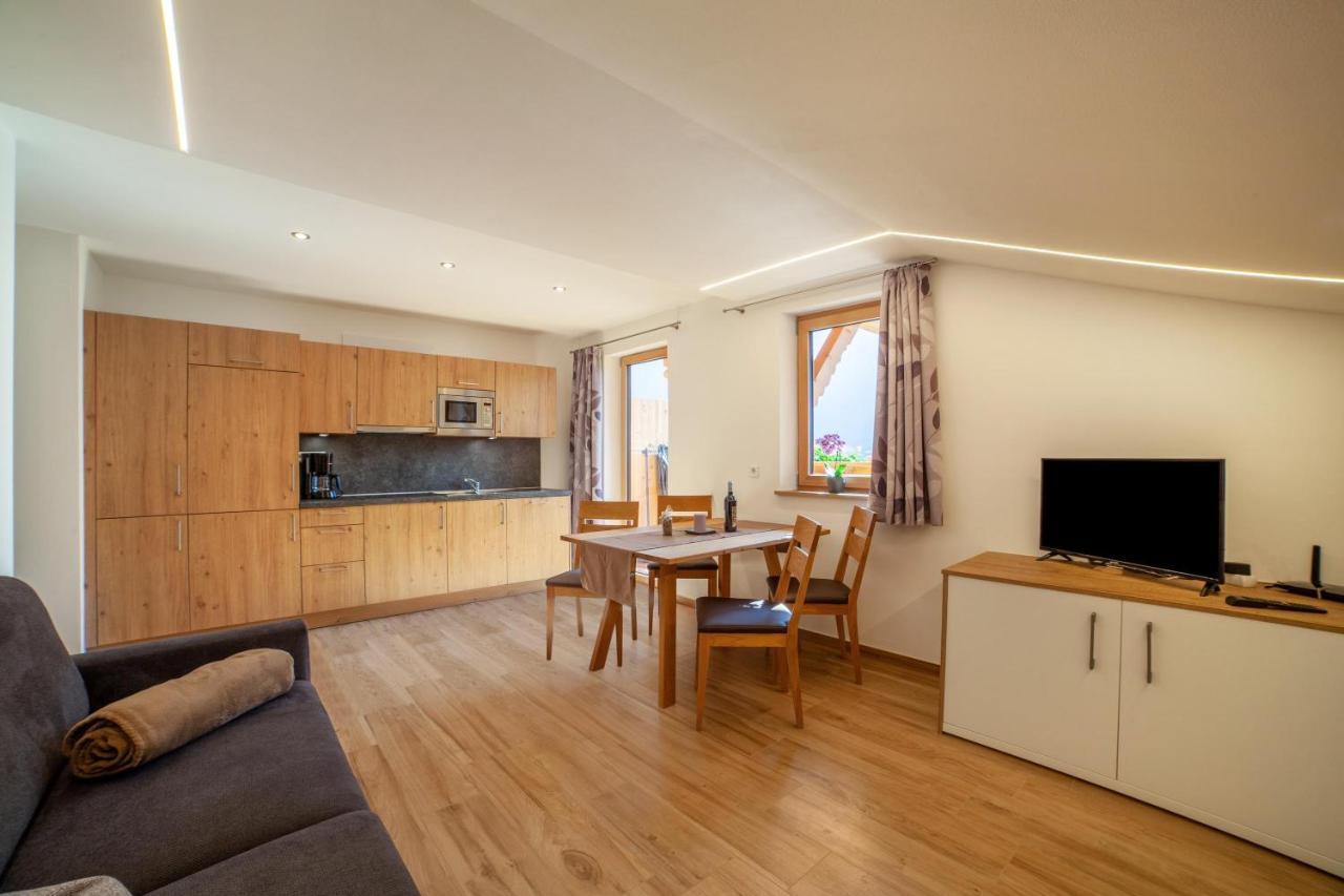 Innergasserhof Ferienwohnung Edelweiss San Martino in Passiria Esterno foto